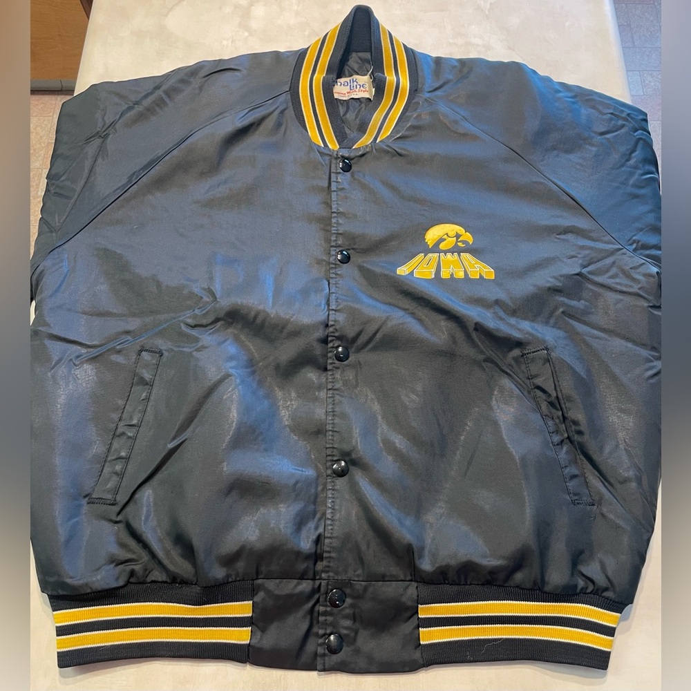 Vintage Chalk Line Iowa Hawkeyes button up jacket/coat